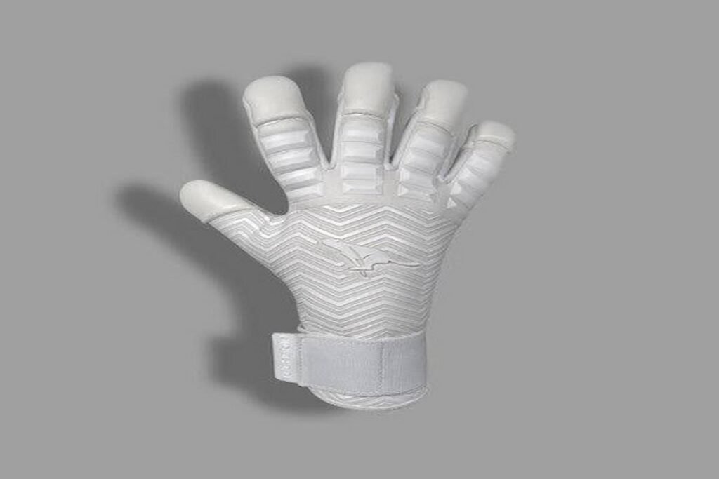 Why Negative Cut Goalkeeper Gloves Are the Top Choice for Modern Keepers Goalkeeper Gloves